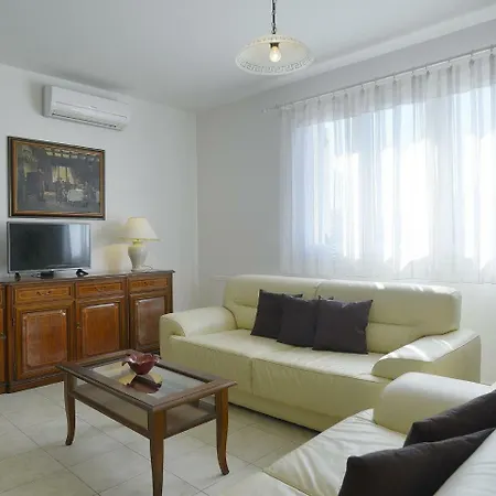 Appartement House Emma Valdebek